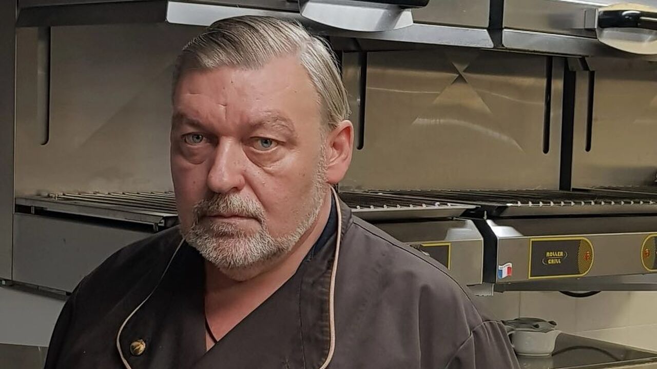 В Самаре 15 мая простились с основателем бренда «У Палыча» Андреем Сульдиным В четверг, 15 мая, в Самаре состоялась церемони...