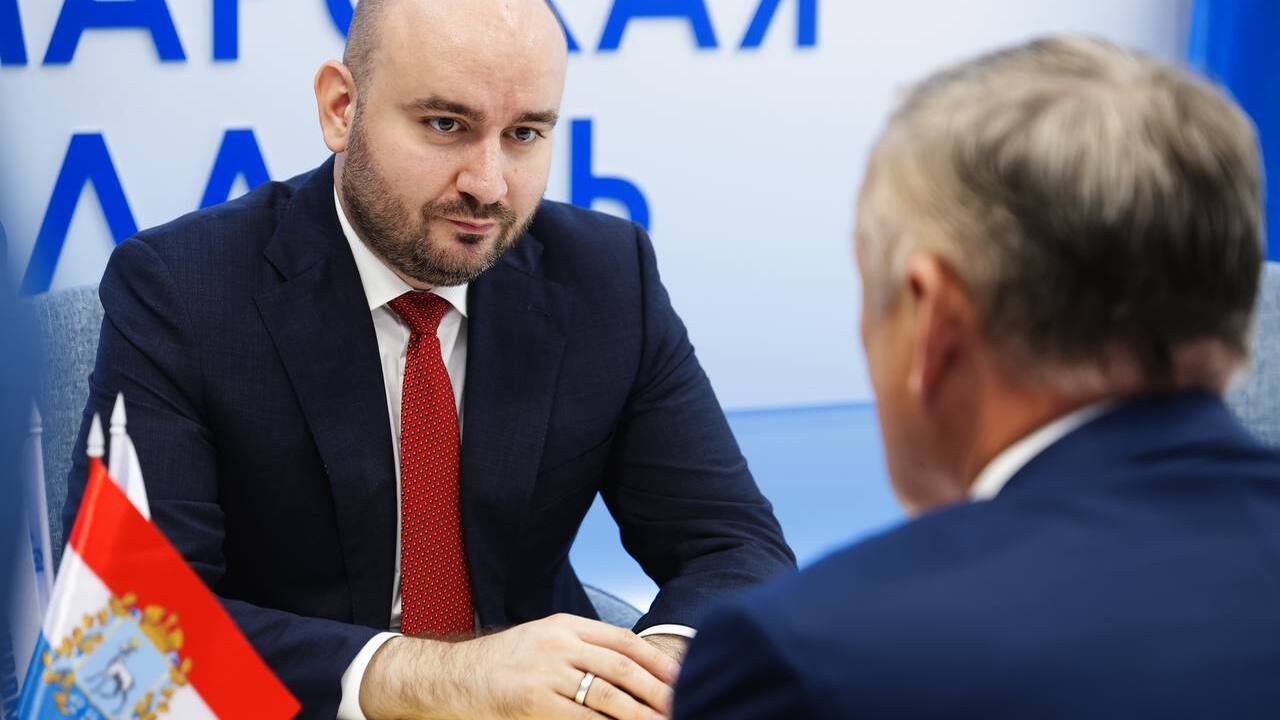 В Самарской области построят новые производства – на ПМЭФ глава региона Федорищев подписал соответствующие соглашения с партнерами Делегация Самарской области во главе с губернат...