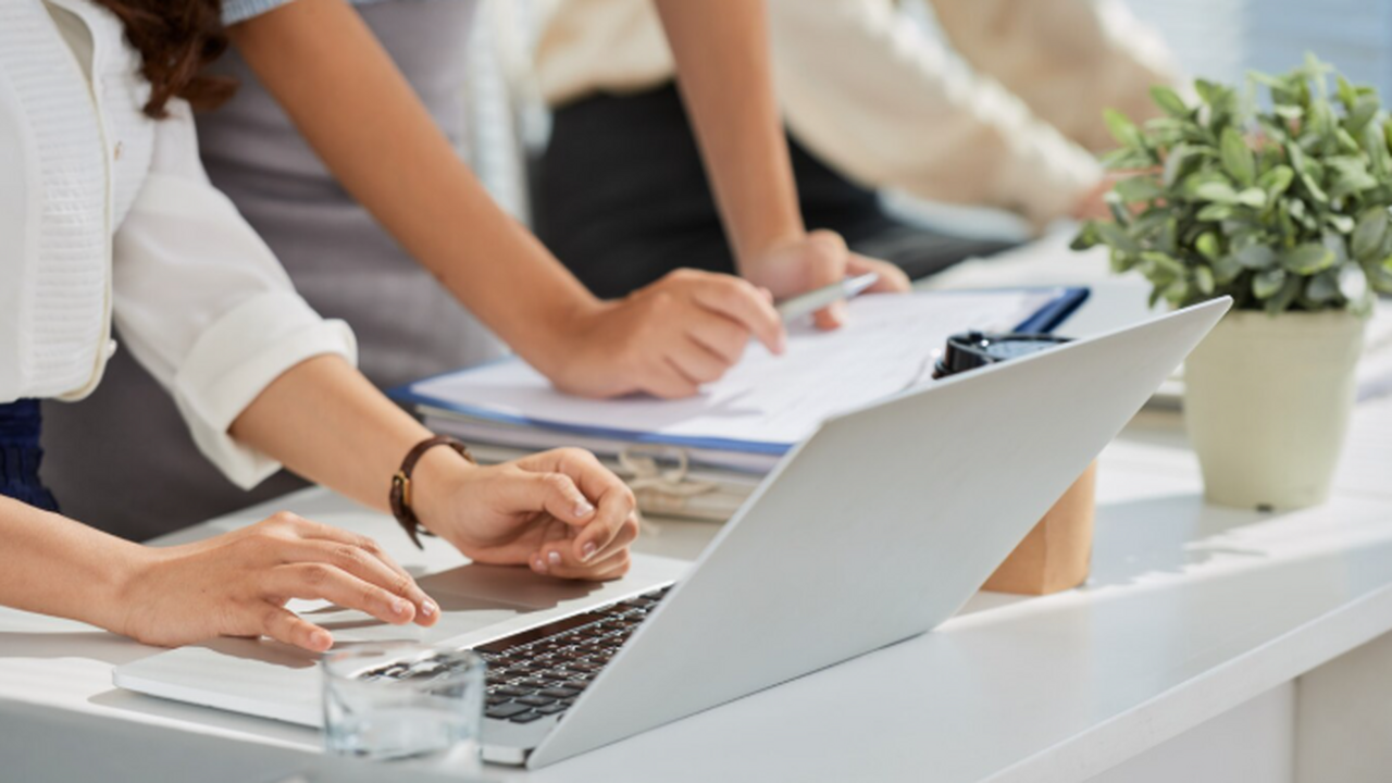 Исследование, проведенное компанией SuperJob, в...