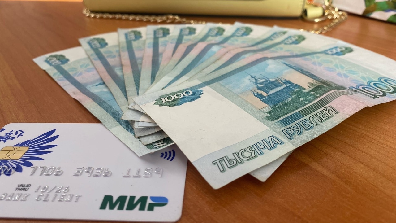 Кому положена прибавка к пенсии в 10 000 рублей...