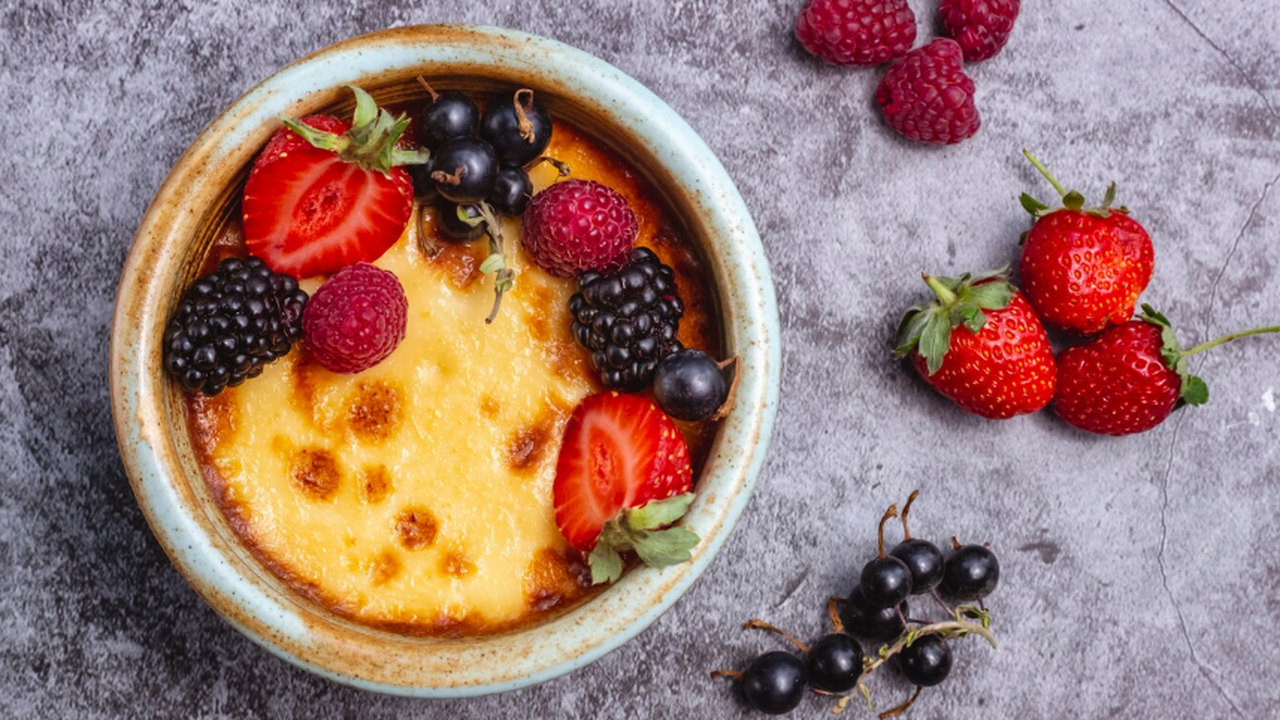 Запеканка в кружке всего за 5 минут: самый простой и вкусный рецепт - научила домашних, теперь готовят себе каждый день Нужен быстрый и вкусный десерт? Узнайте рецепт ...