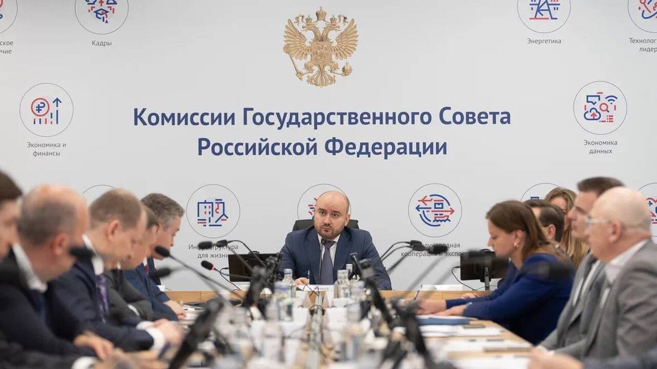 Вячеслав Федорищев провел заседание комиссии Госсовета по промышленности Сегодня, 17 июня, губернатор Самарской области,...