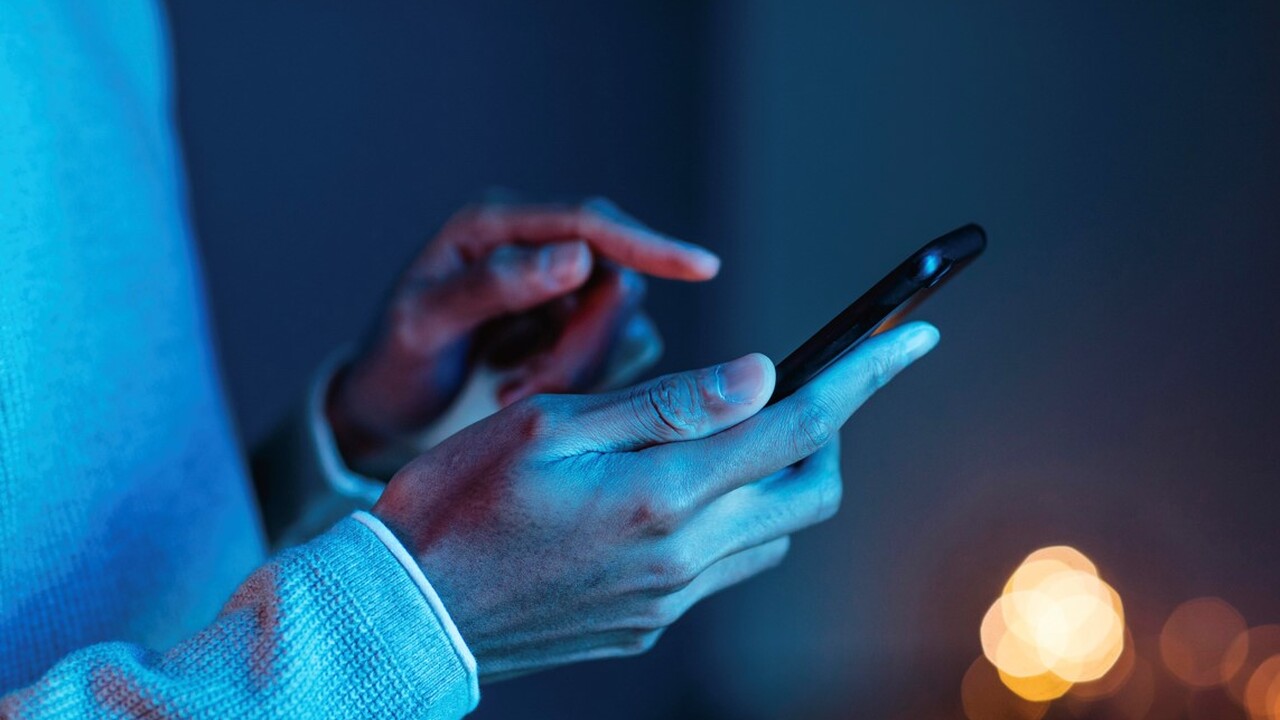 Мошенники с помощью сайтов знакомств превращают iPhone россиян в «кирпич» В Российской Федерации наблюдается рост случаев...