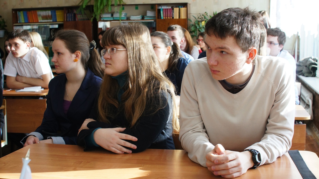 В 10-й класс больше никого не переведут: учеников и их родителей ошарашили новыми правилами сдачи ОГЭ Два экзамена вместо четырех: что ждет выпускник...