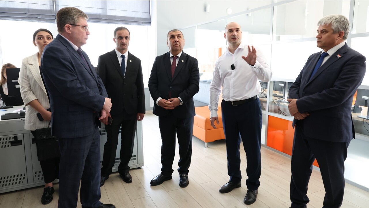 Специалисты Самарского филиала ПАО «Т Плюс» и А...