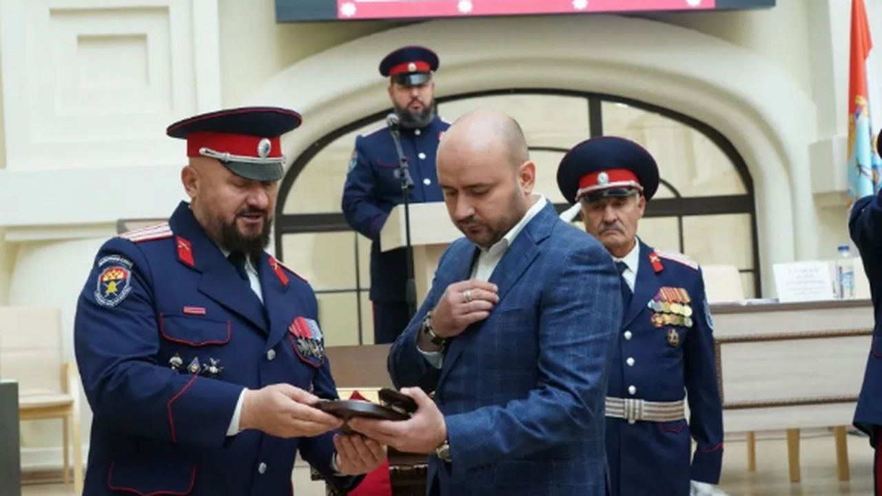 Губернатора Вячеслава Федорищева посвятили в казаки В субботу, 11 октября, проводится Круг Самарско...