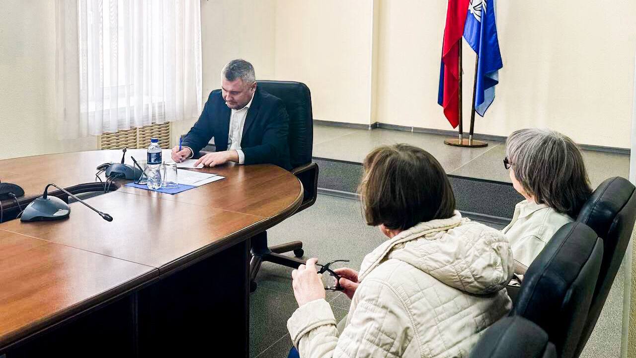 Алексей Коробков провел встречу с жителями: итоги 21 мая глава городского округа Новокуйбышевск А...