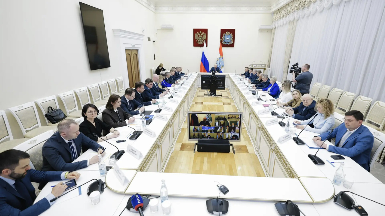 На оперативном совещании Вячеслав Федорищев потребовал усилить работу по подготовке пляжей к купальному сезону Во вторник, 7 апреля, губернатор Самарской обла...