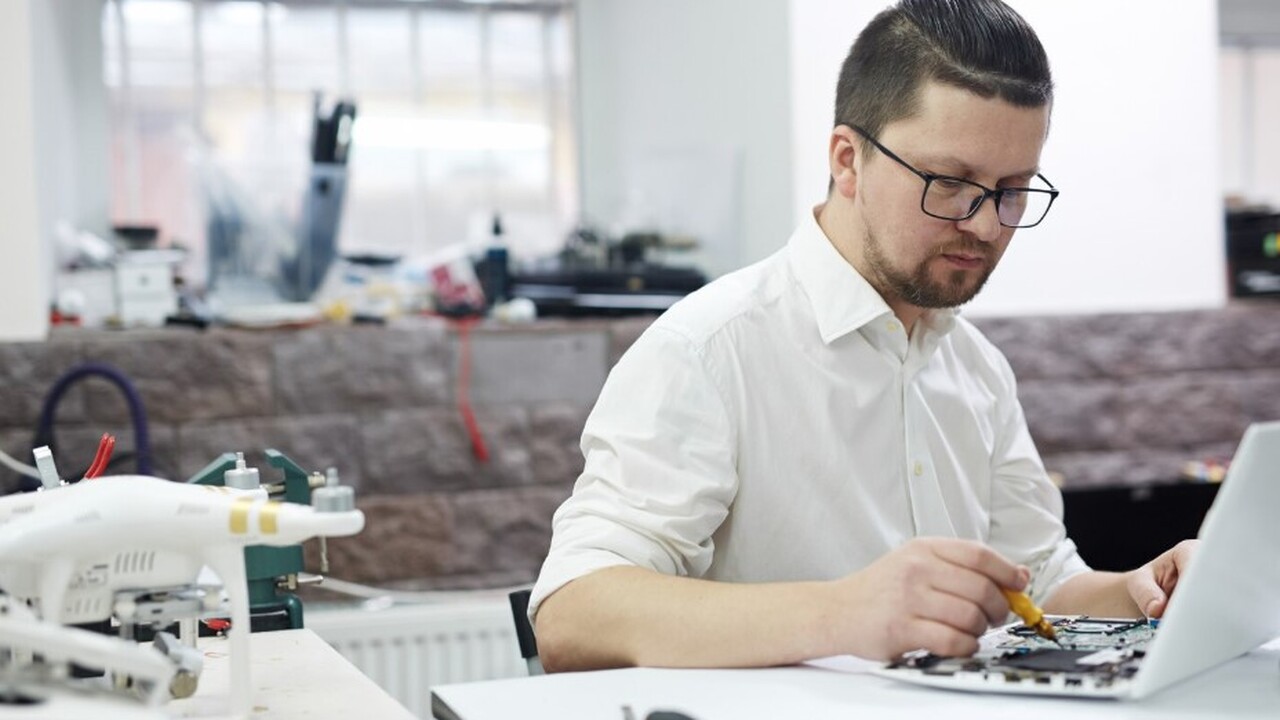 Эксперты представили водозащищенный смартфон Sharp Aquos Wish 5s Компания Sharp представила новую модель смартфо...