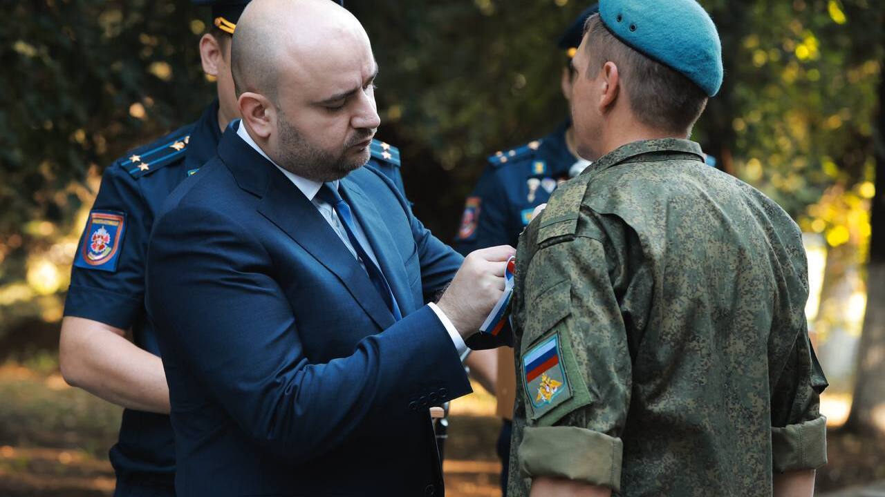 В пятницу, 22 августа, в День Государственного ...