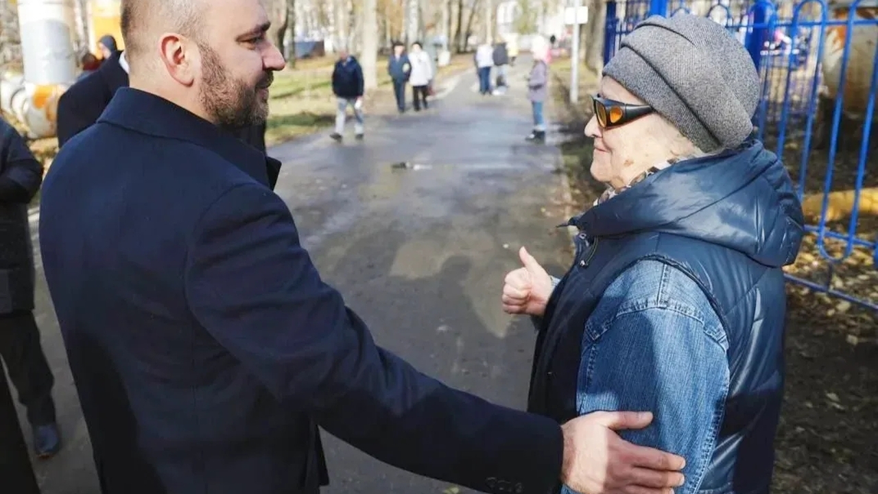 Вячеслав Федорищев посетил самарский поселок Мехзавод В четверг, 30 октября, губернатор Вячеслав Федо...