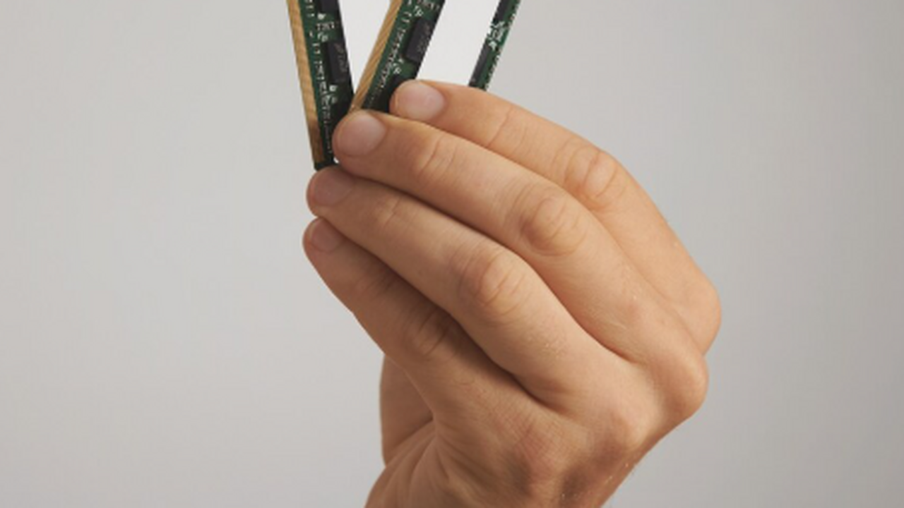 Компания V-COLOR представляет новый комплект оп...