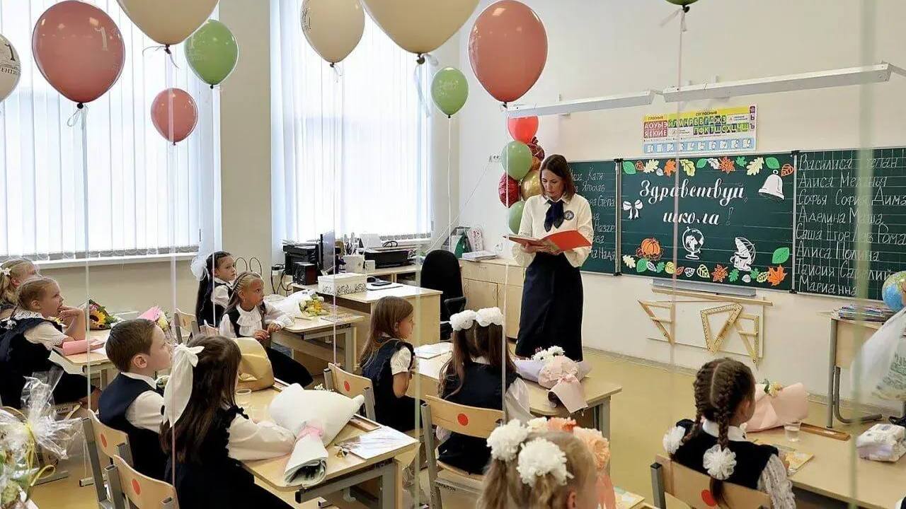 Роспотребнадзор Самарской области поделился памяткой о выборе формы для школы Роспотребнадзор советует выбирать свободные модели