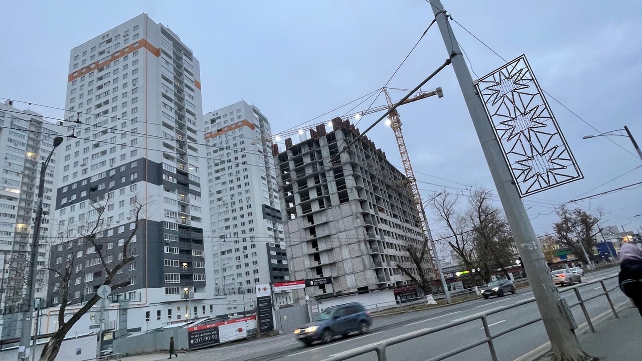 С 1 июня ожидаются большие изменения на рынке жилья - квартиры рекордно подешевеют на 35% В 2025 году рынок недвижимости в России, по про...