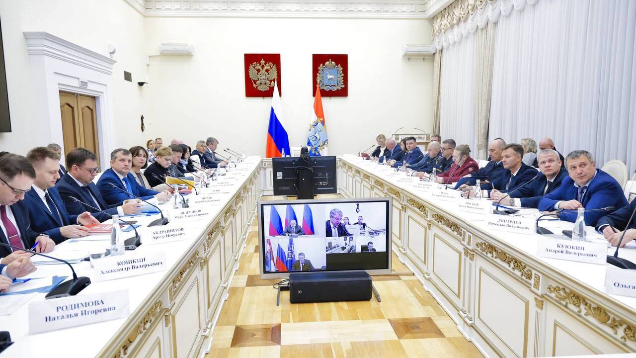 Вячеслав Федорищев провел заседание оперативного штаба по подготовке Самарской области к форуму «Россия – спортивная держава» Во, вторник 28 октября, губернатор Самарской об...