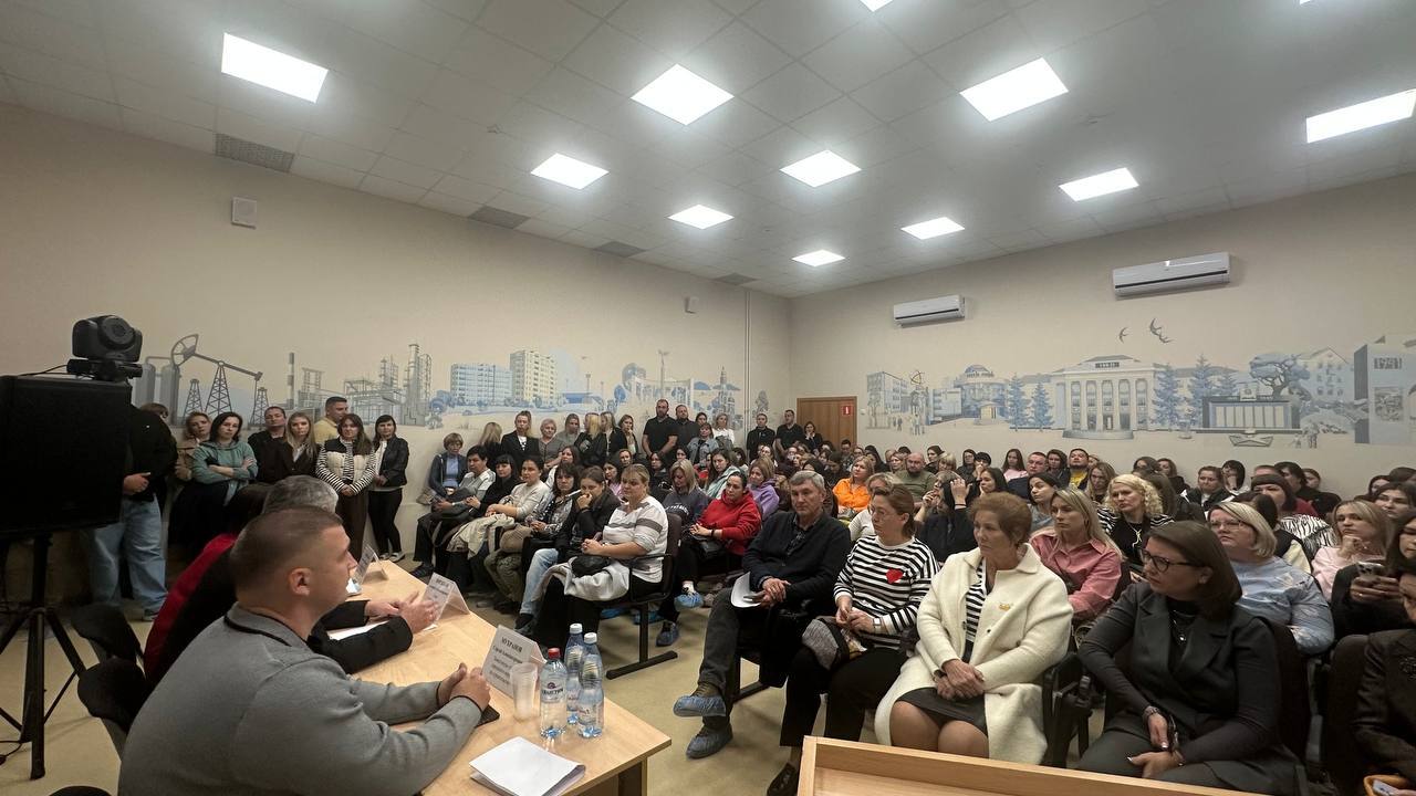 Третья школа Новокуйбышевска после ремонта снова угрожает здоровью детей В школе №3 города Новокуйбышевска после капитал...