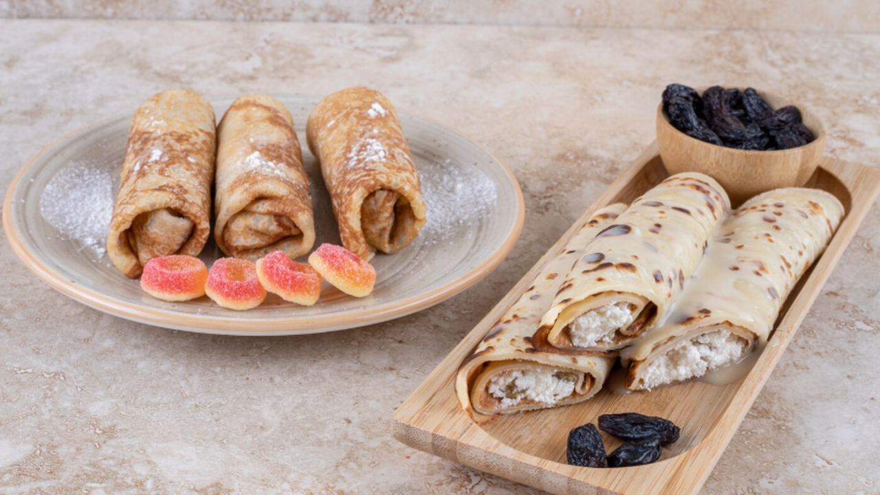 Блины-путешественники во времени — заморозь и достань к Масленице: делюсь рецептом простых, но очень вкусных блинов из двух начинок Эти блины отлично подходят для заморозки — они ...