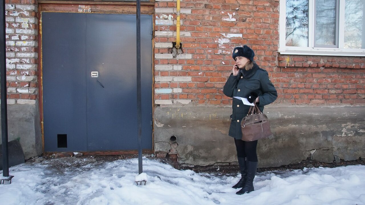 Что грозит неплательщикам за долги за свет и во...