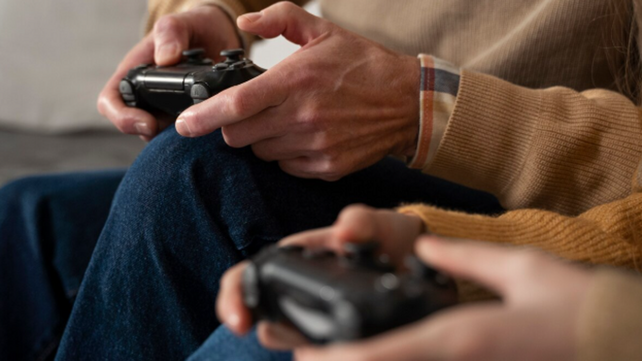 Nintendo представила мини-плеер в стиле Game Boy с саундтреками к Pokémon Компания Nintendo представила коллекционное уст...