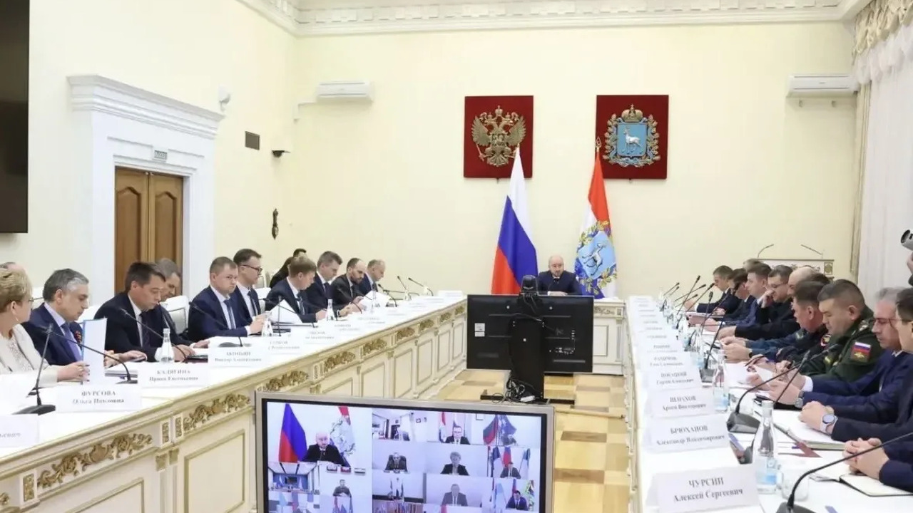 В Самаре Вячеслав Федорищев провел совместное з...