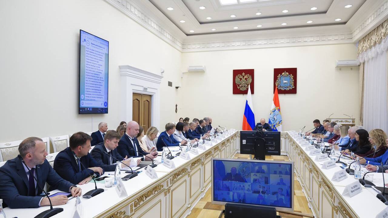 Вячеслав Федорищев новому зампреду правительства: устранить дорожные провалы в Самаре Губернатор Самарской области Вячеслав Федорищев...