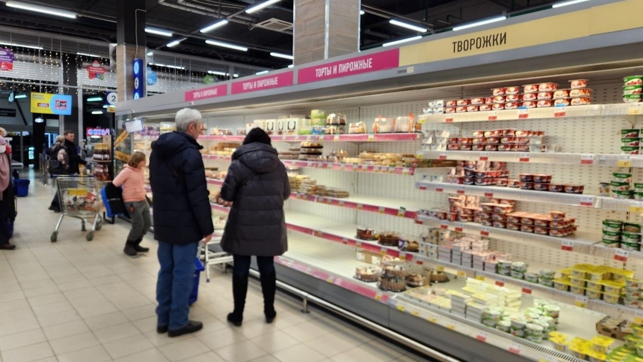 Больше ничего не купим: уже с 1 мая россиянам могут отказать в покупке продуктов в привычных супермаркетах Почему с 1 мая в магазинах могут отказать в про...