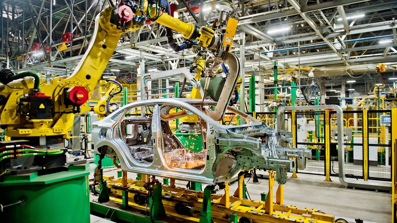 На АВТОВАЗе провели этап модернизации: запущены новые линии под Azimut АО «АВТОВАЗ» успешно завершило программу модерн...