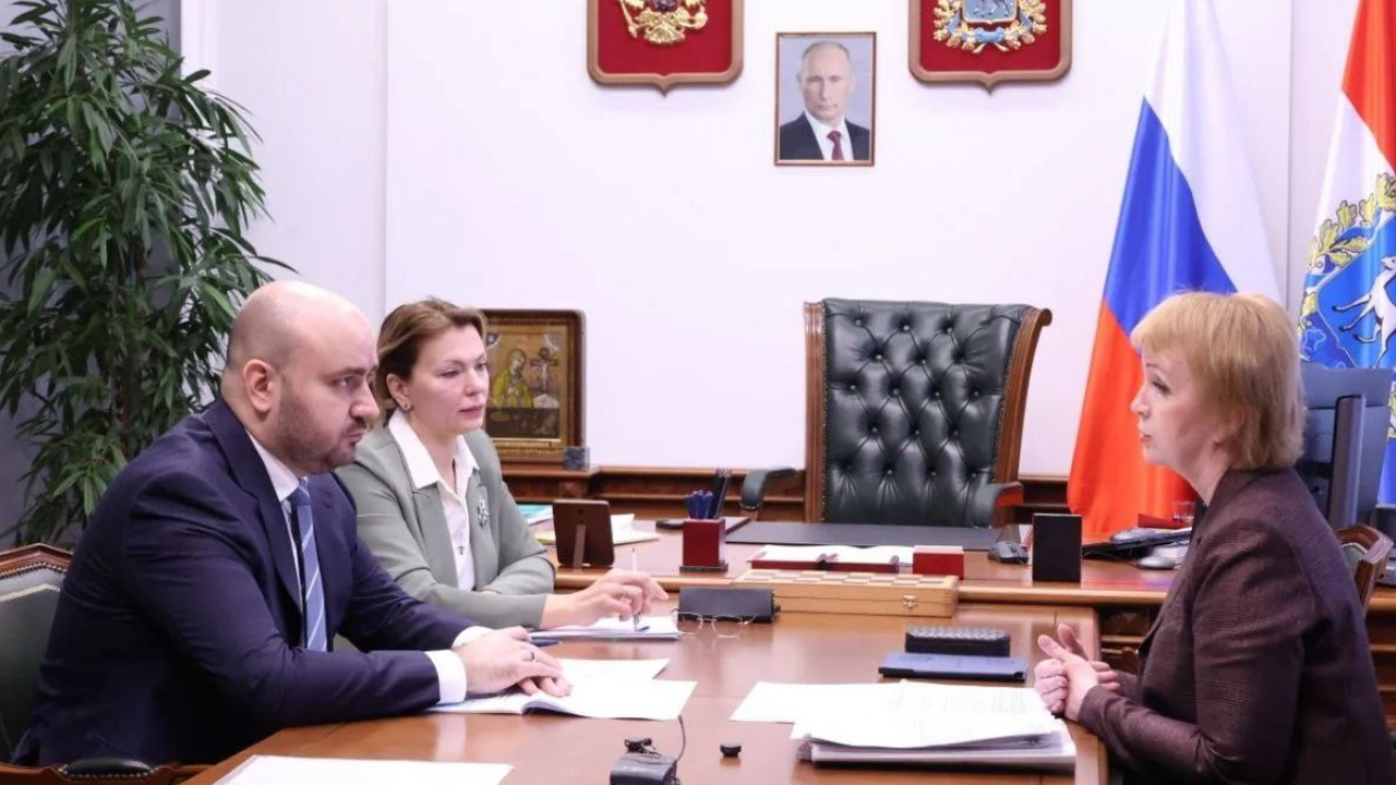 Губернатор Вячеслав Федорищев провел рабочую вс...