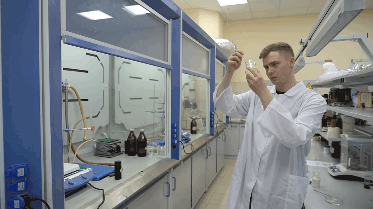 Самарские учёные создали «умную губку» для синтеза лекарств и электроники Самарский государственный медицинский университ...