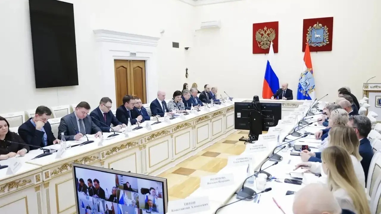 Губернатор Вячеслав Федорищев провел оперативное совещание в Правительстве Самарской области Сегодня, 16 февраля, губернатор Вячеслав Федори...