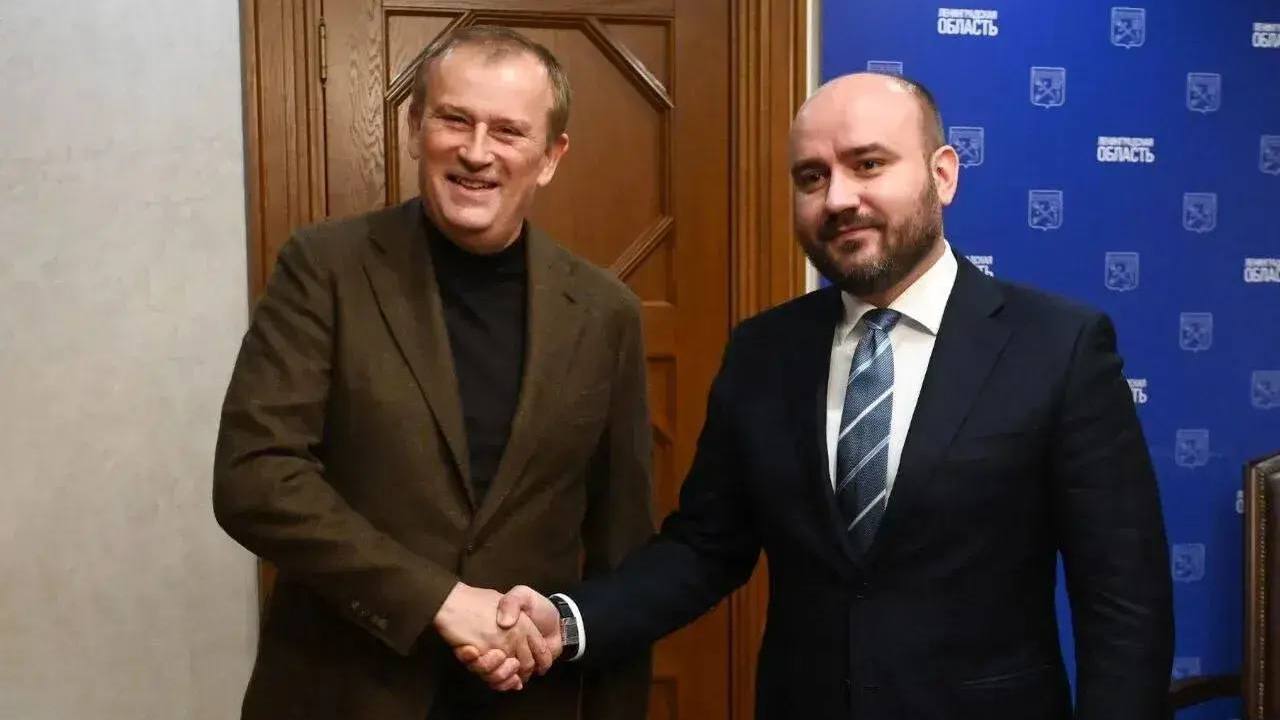 Губернатор Вячеслав Федорищев обсудил с главой Ленобласти Александром Дрозденко вопросы межрегионального сотрудничества В четверг, 13 ноября, губернатор Самарской обла...