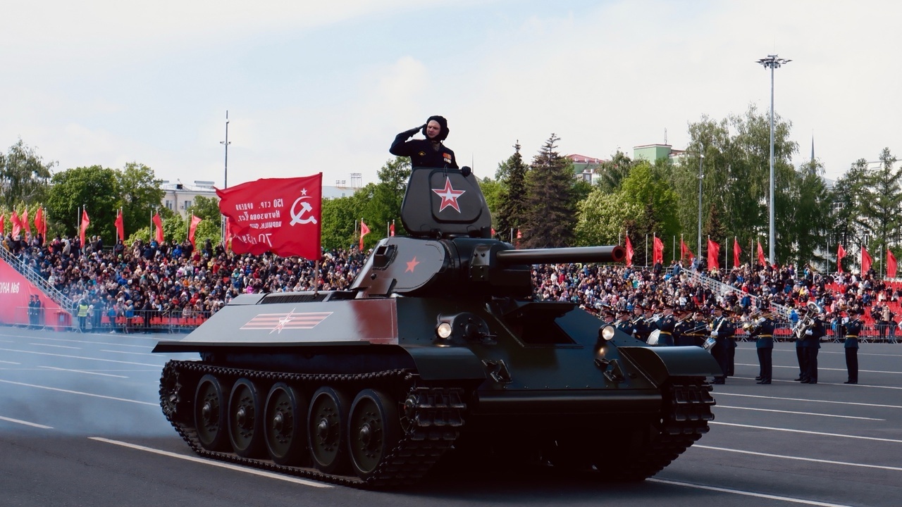 Зажжение Вечных огней, военный Парад, большой концерт и пилотажная группа «Русь»: Самарская область встречает 80-летие Победы Самара станет центром проведения торжественных ...