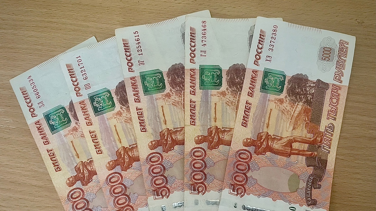 Узнайте о новых 5000-рублевых банкнотах, посвящ...