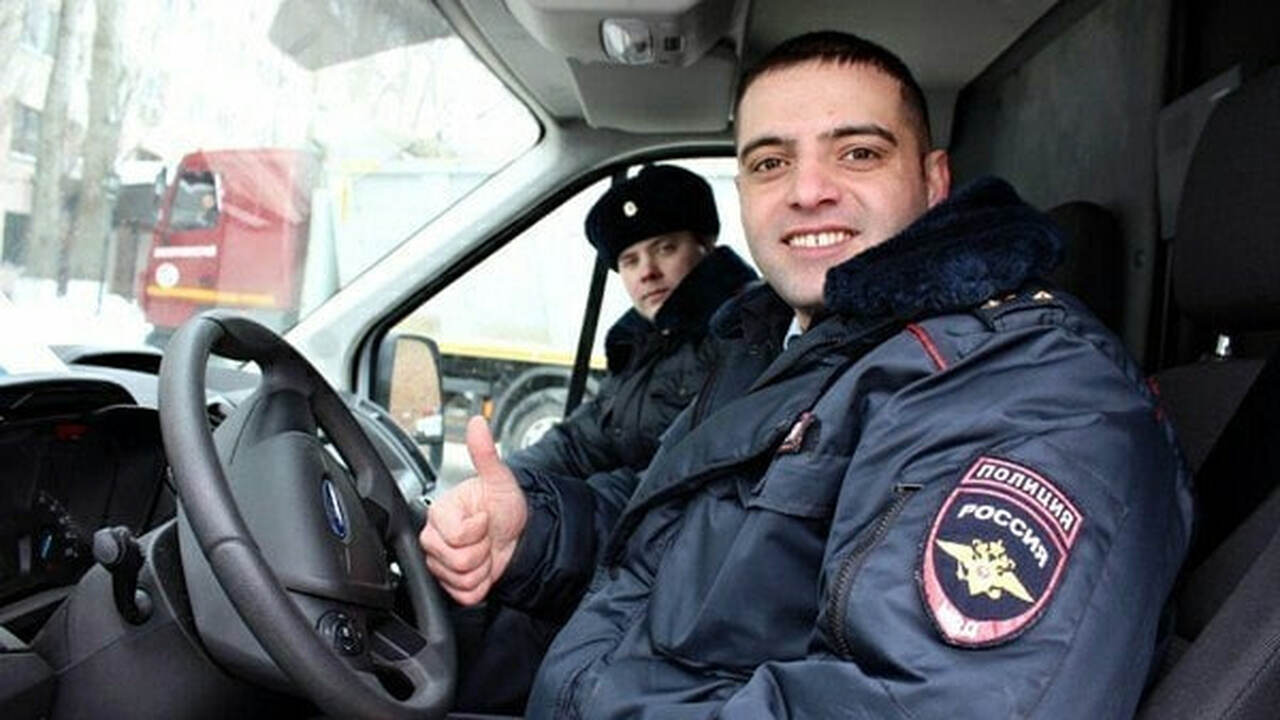 Познавательная экскурсия для младших школьников от Госавтоинспекции в Новокуйбышевске В Новокуйбышевске сотрудники Госавтоинспекции о...