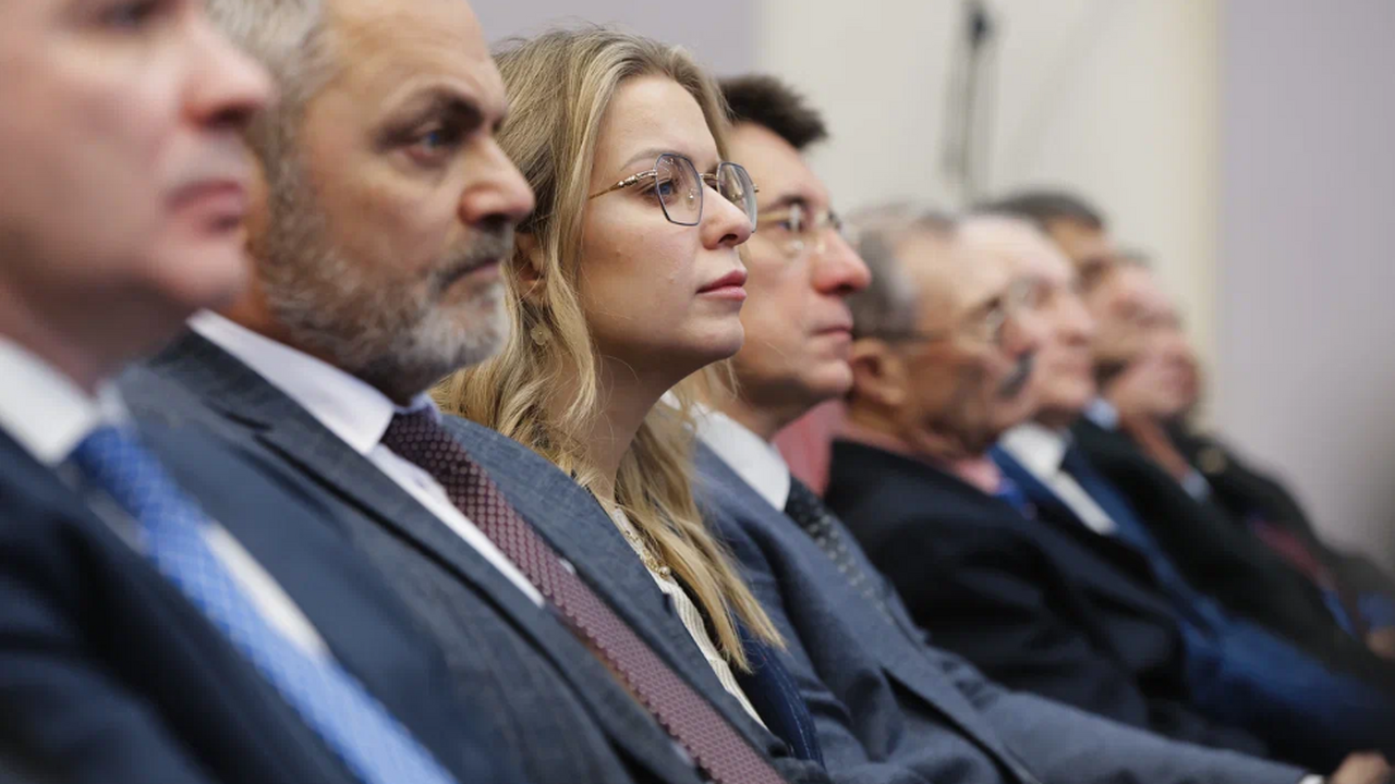  В пятницу, 26 декабря, в Правительстве Самарск...