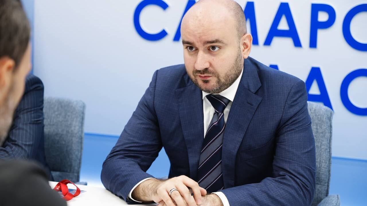 Вячеслав Федорищев возглавляет делегацию Самарской области на ПМЭФ-2025 Сегодня, 18 июня, в Санкт-Петербурге начал рабо...