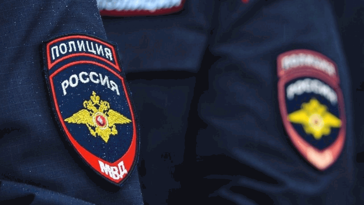 Полицейские проводят проверку деятельности морг...