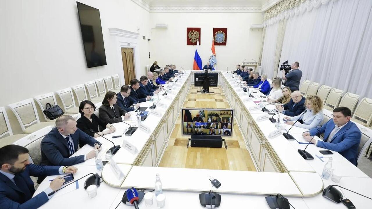 Сегодня, 7 апреля, губернатор Вячеслав Федорище...