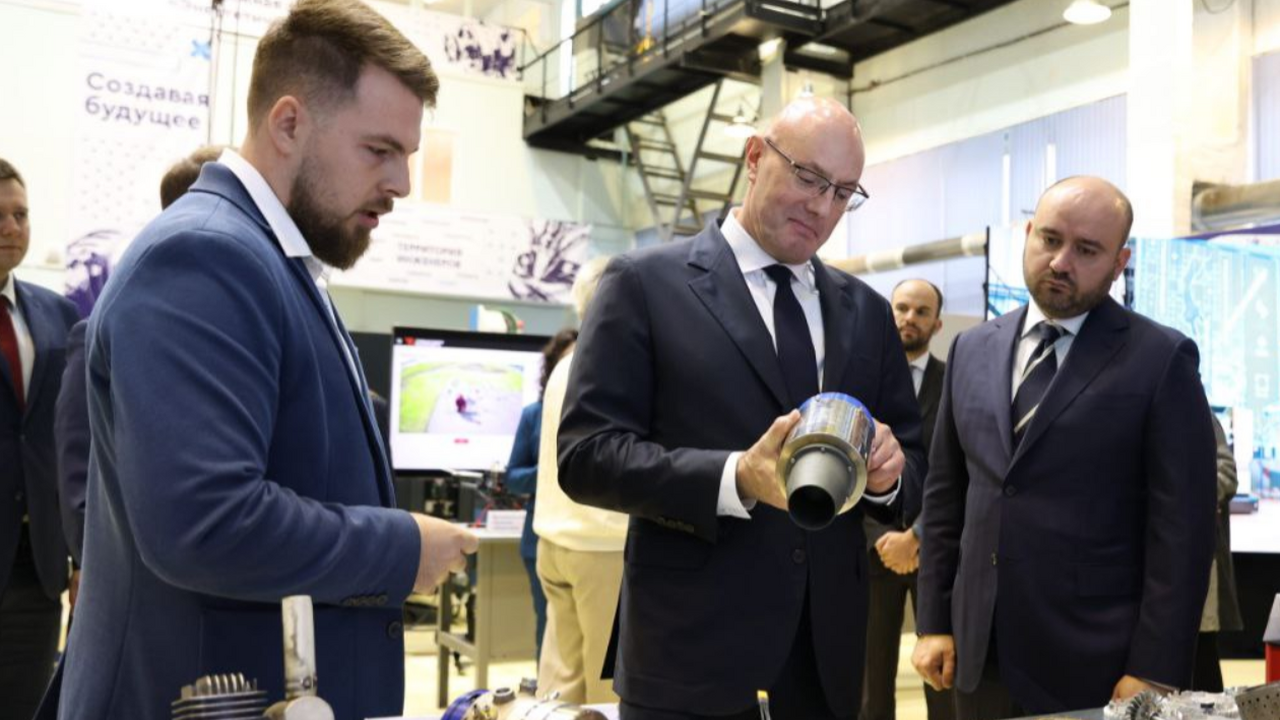 В Самару с рабочим визитом прибыл вице-премьер Дмитрий Чернышенко В четверг, 6 ноября, в ходе рабочего визита в С...