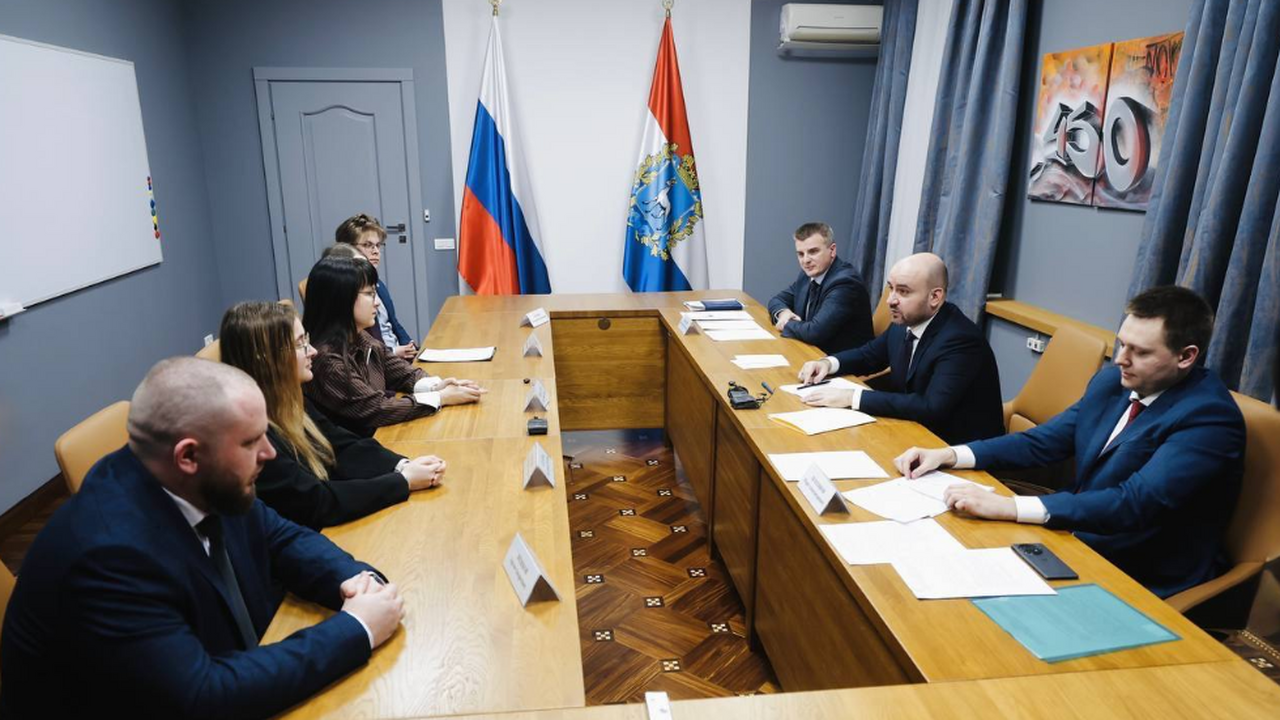 Губернатор Вячеслав Федорищев поздравил лауреатов президентской стипендии с Днем аспиранта Сегодня, 21 января, губернатор Самарской област...