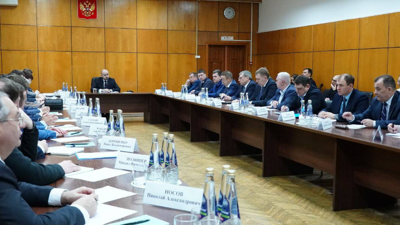 Губернатор Вячеслав Федорищев провел в Самаре заседание штаба по развитию ОПК Сегодня, 28 января, губернатор Самарской област...