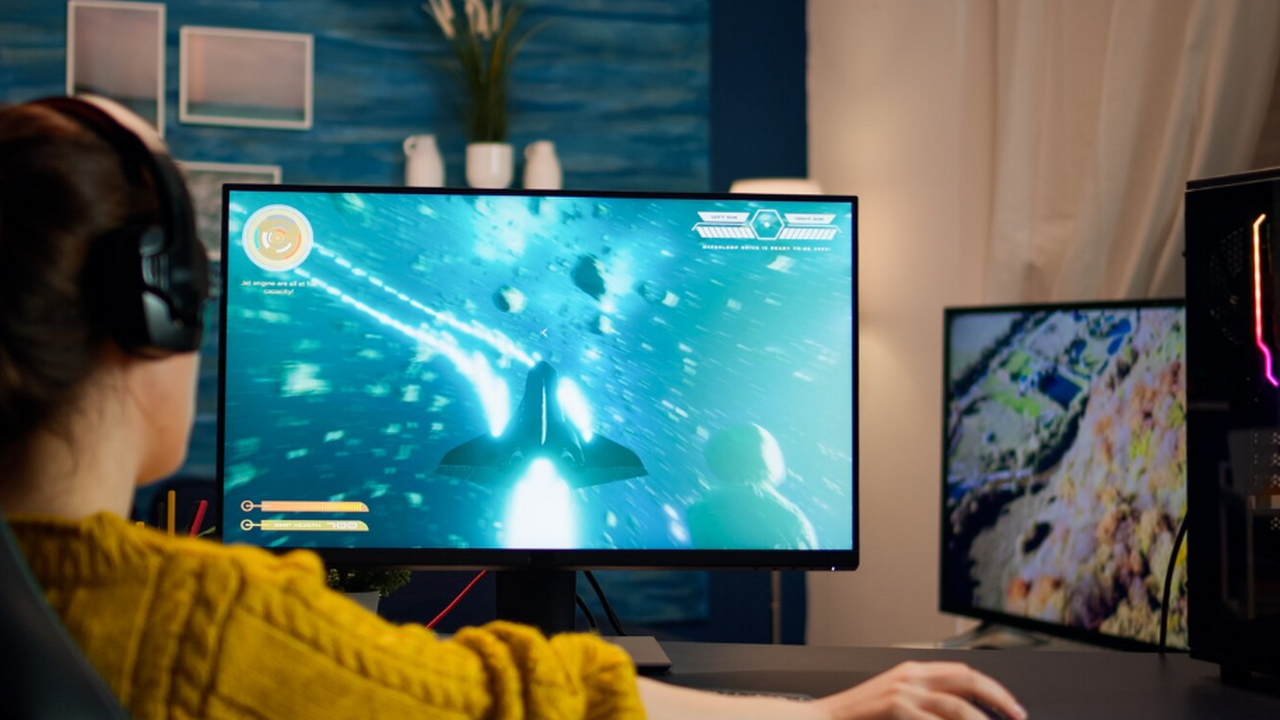 Монитор Titan Legion X256T оборудован панелью F...