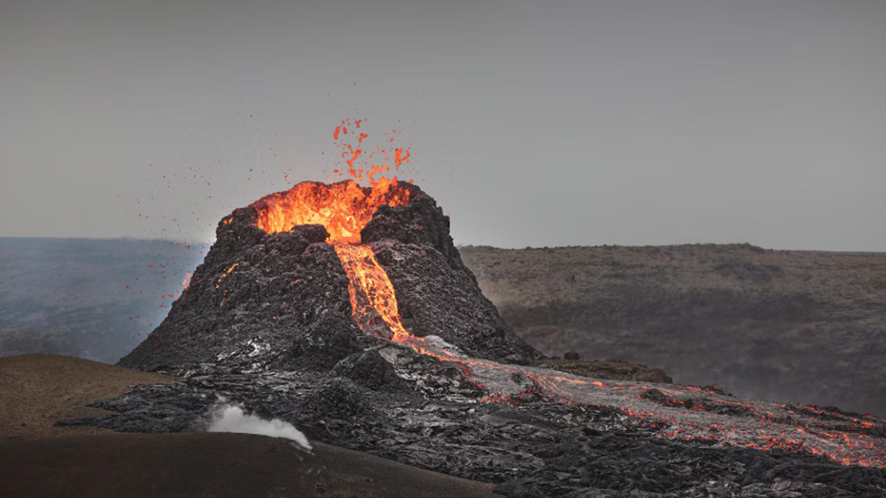 Самое крупное извержение в истории прошло с изменением тектонических плит Примерно 120 миллионов лет назад в Тихом океане...
