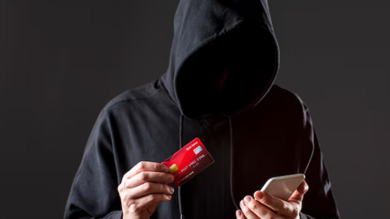 В городе Самаре 39-летний гражданин стал жертво...