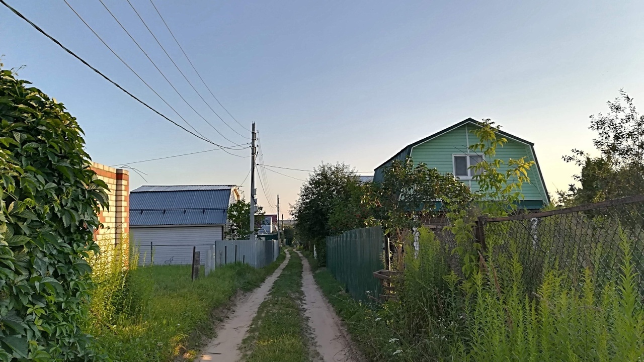 Сосед-дачник разбрасывает винные пробки по всему огороду: сначала смеялись всем селом, теперь тоже так делаем – невероятная польза Тля и муравьи атакуют ваш сад? Узнайте простой ...