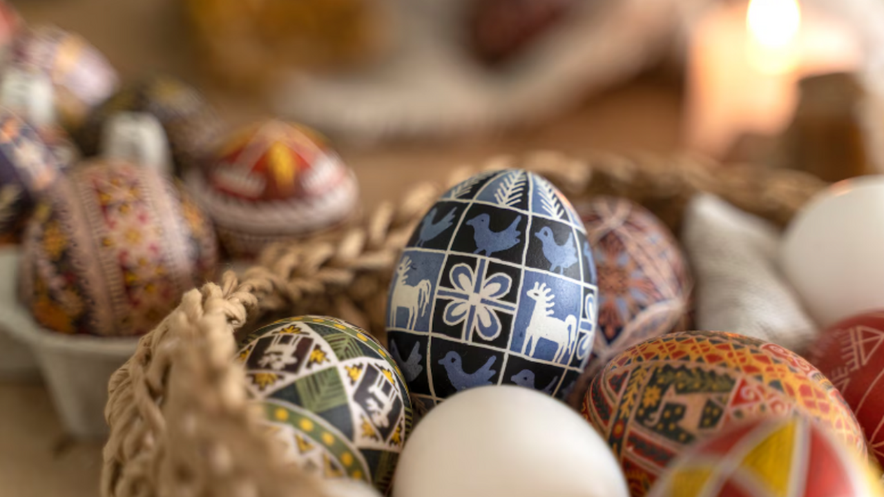 Перед Пасхой верующие сталкиваются с вопросом о...