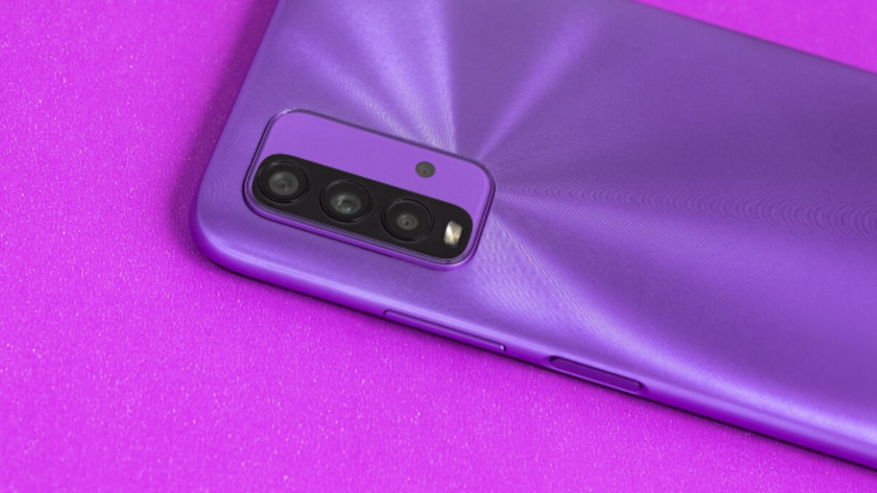 Сеть розничной торговли «М.Видео» начала реализ...