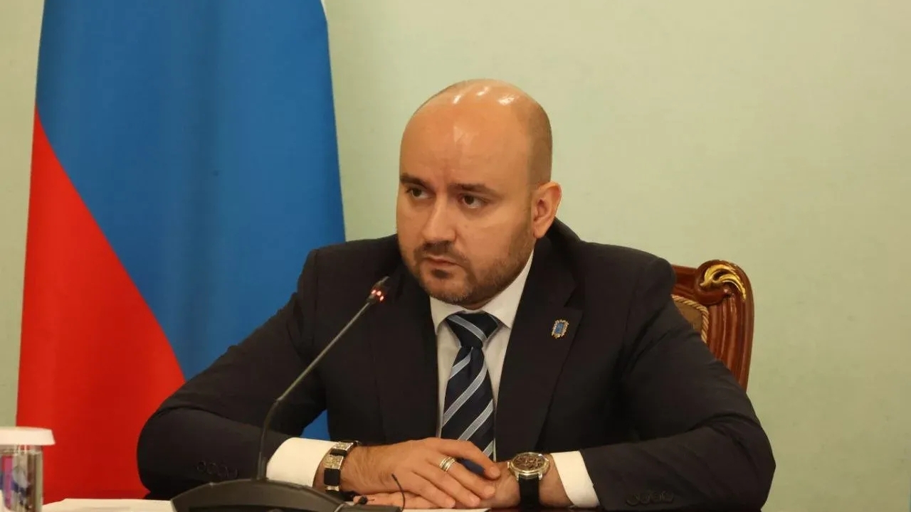 Вячеслав Федорищев в Самаре обсудил подходы к планированию бюджета области на ближайшие три года Федорищев в Самаре обсудил подходы к планирован...