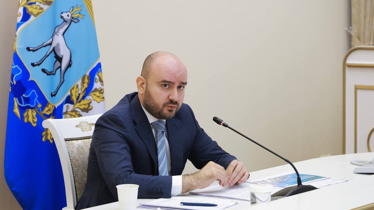Губернатор Вячеслав Федорищев поставил задачи по повышению эффективности работы с федеральным центром В понедельник, 12 мая, губернатор Вячеслав Федо...