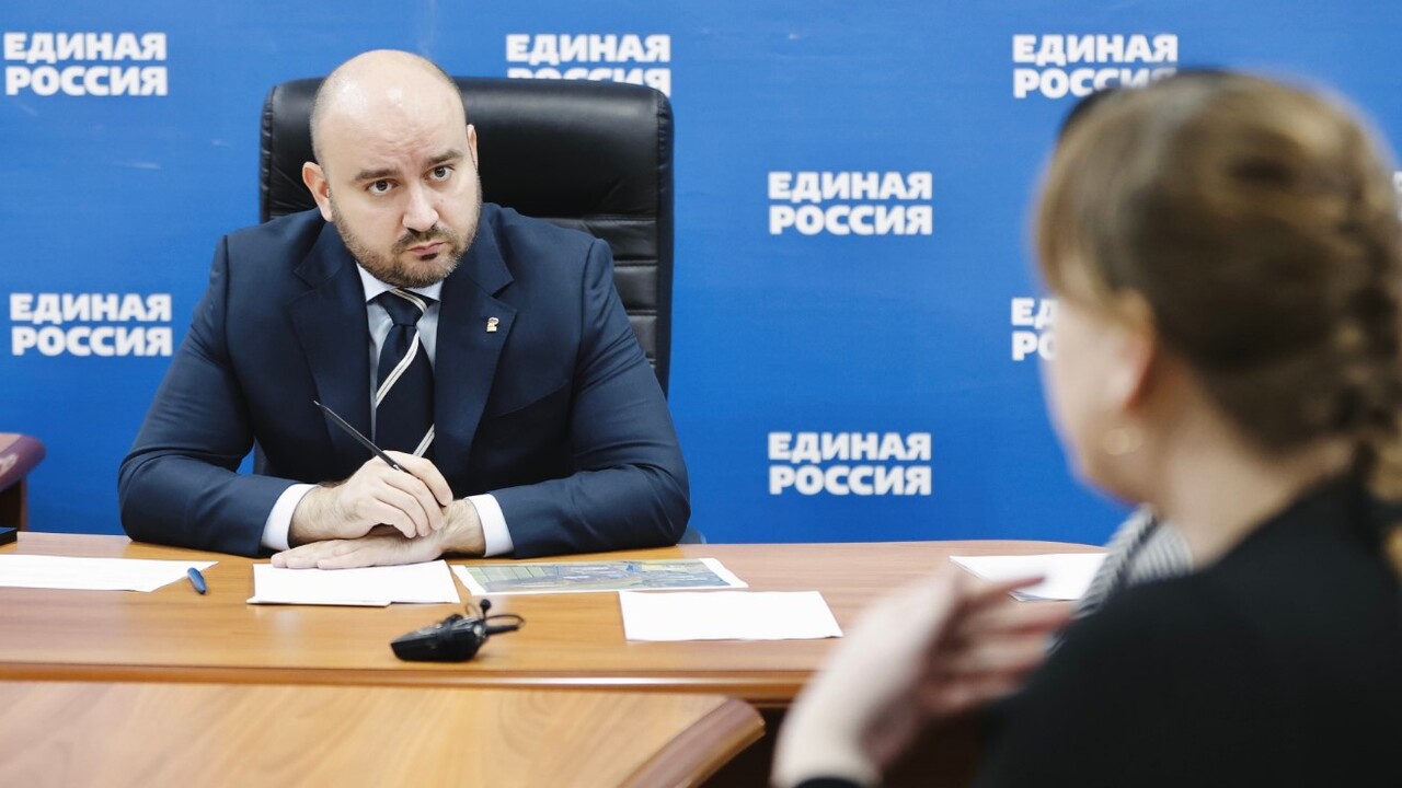Вячеслав Федорищев провел прием граждан Губернатор Самарской области Вячеслав Федорищев...